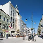 Promised Land - Piotrkowska 37 Лодзь