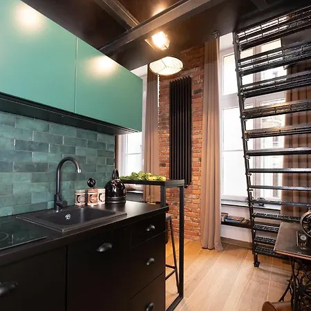 Promised Land - Piotrkowska 37 * Łódź