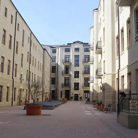 Promised Land - Piotrkowska 37 * Łódź