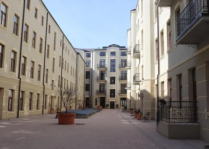 Promised Land - Piotrkowska 37 * Łódź