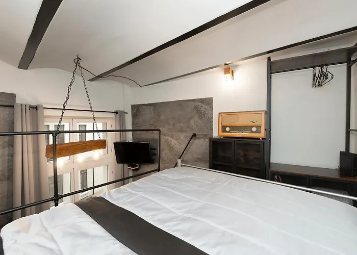 Promised Land - Piotrkowska 37 * Łódź